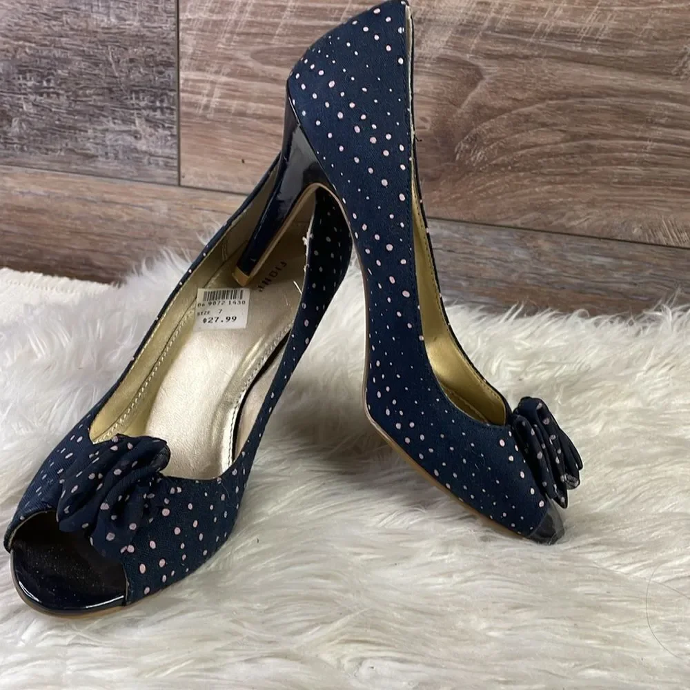 Fiona Ladies Peek a Boo Polka Dot Heels, Size 7, Navy Blue with Light Pink Dots